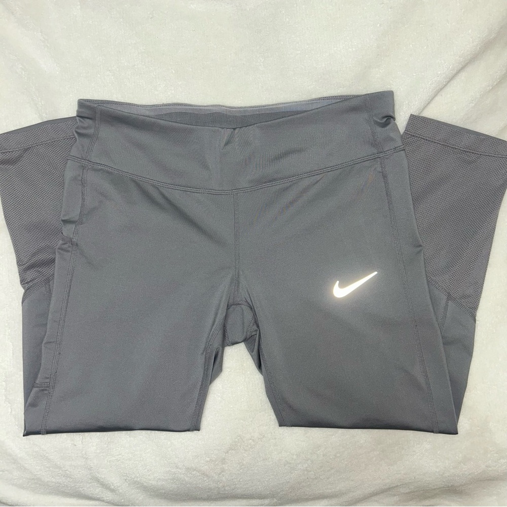 Nike Gray Reflective Swoosh Workout Leggings 7/8 length